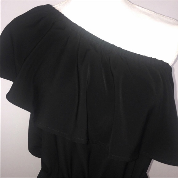 Express Ruffle One Shoulder Dress - Picture 3 of 7
